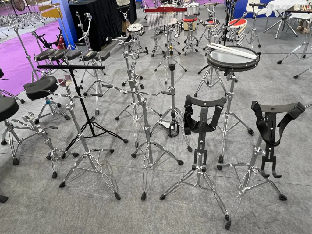  Drum Stands (Snare, Cymbal, Hi-Hat)
Pedals (Bass Drum, Double Pedals)
Mounts & Clamps (Tom Holders, Multi-Clamps)
Drum Thrones & Accessories
